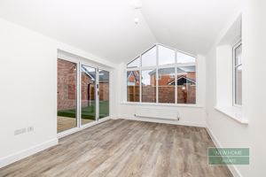 Photo 16- click for photo gallery